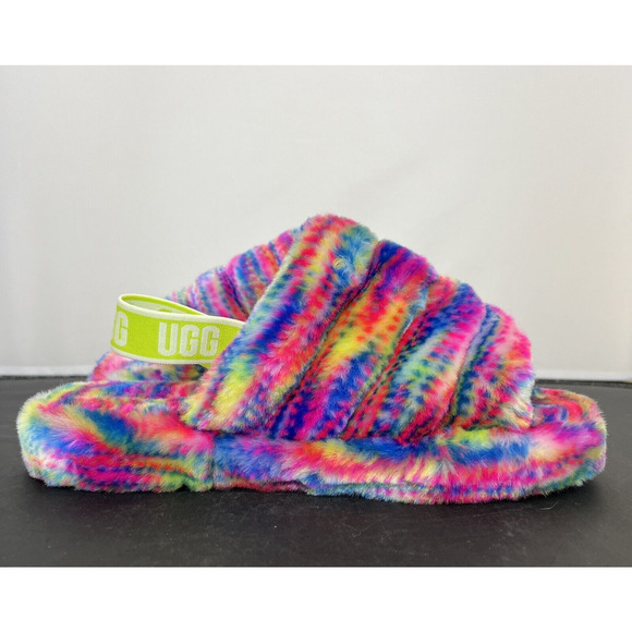 Ugg Fluff Yeah Pixelate 1125007K Youth Slides Size Y-6 Slipper Benefits Charity - Picture 5 of 14